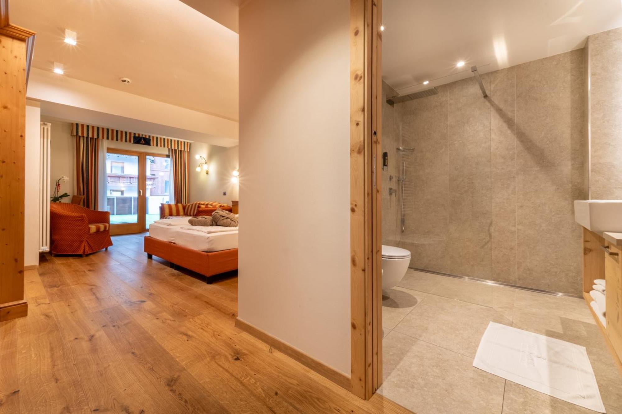 Active Hotel Monte Giner Mezzana  Habitación foto